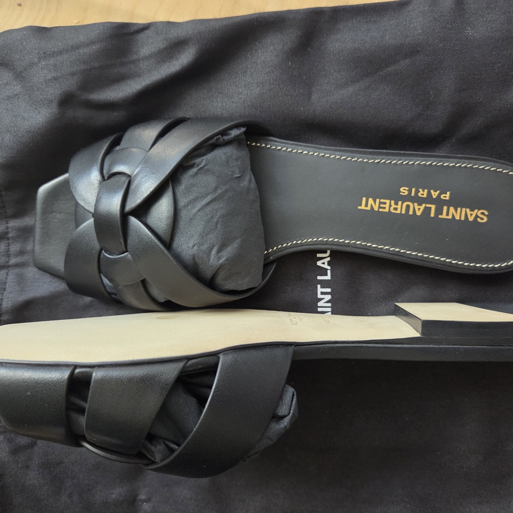 ❌SOLD❌ NWT Saint Laurent Black Leather Sandals - Picture 6 of 8